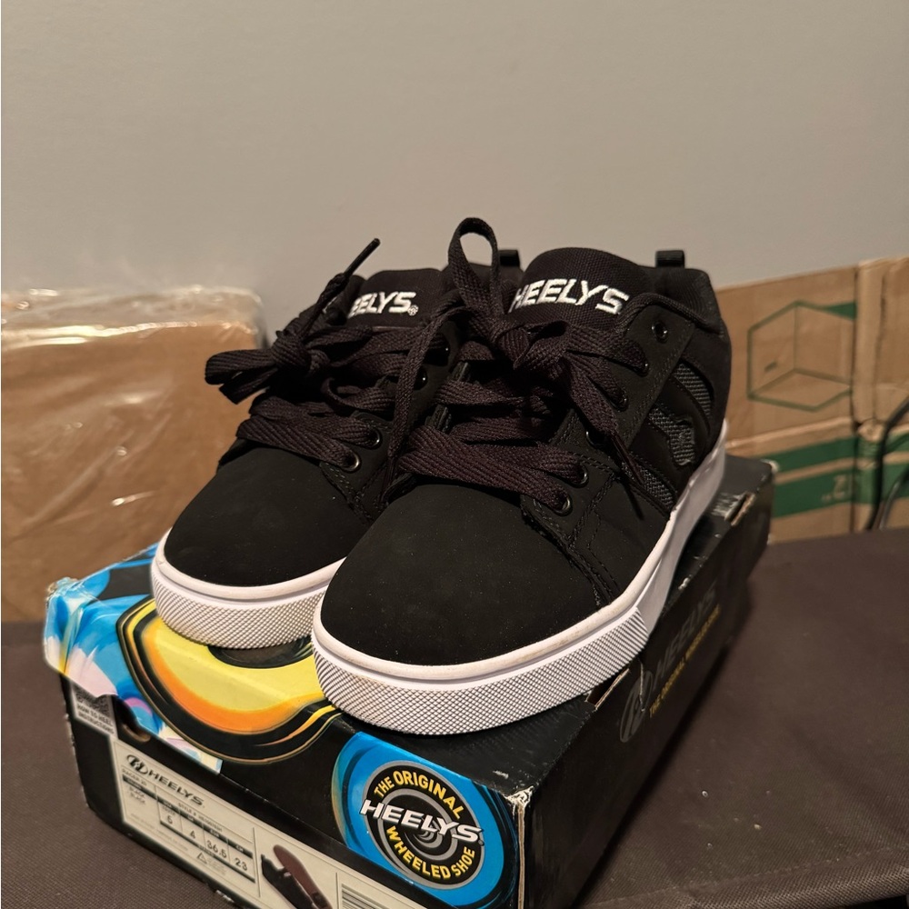 Heelys Black Skate Shoes Youth